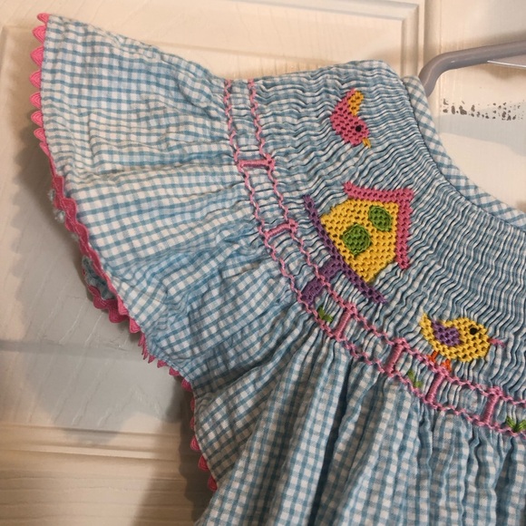 Anavini Blue and White Gingham Bird and Birdhouse Smocked Dress. Size 4T - Picture 2 of 8